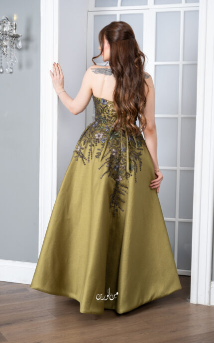 فستان سهرة منفوش