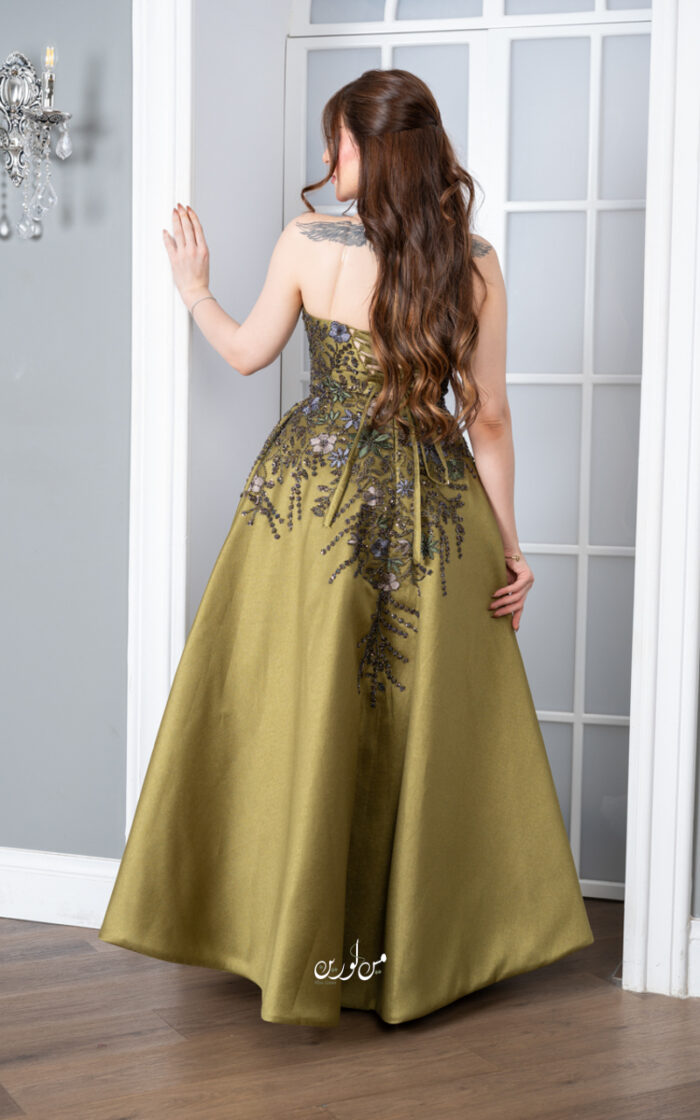 فستان سهرة منفوش
