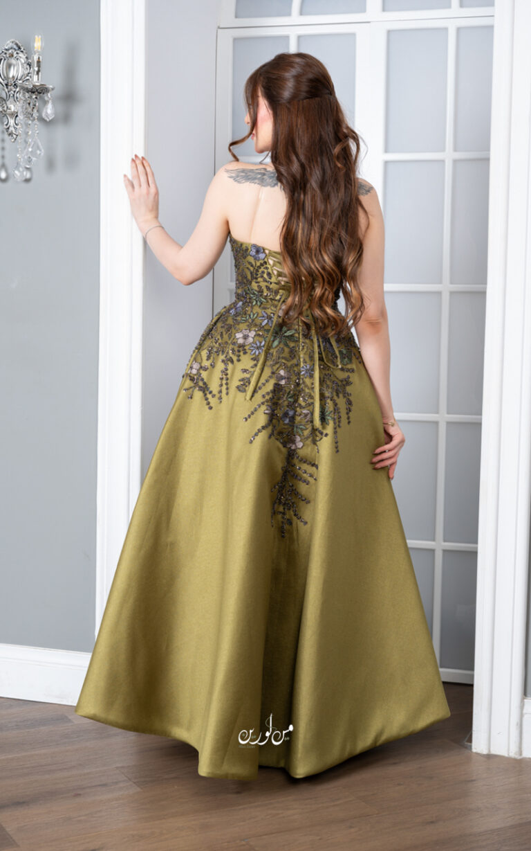 فستان سهرة منفوش